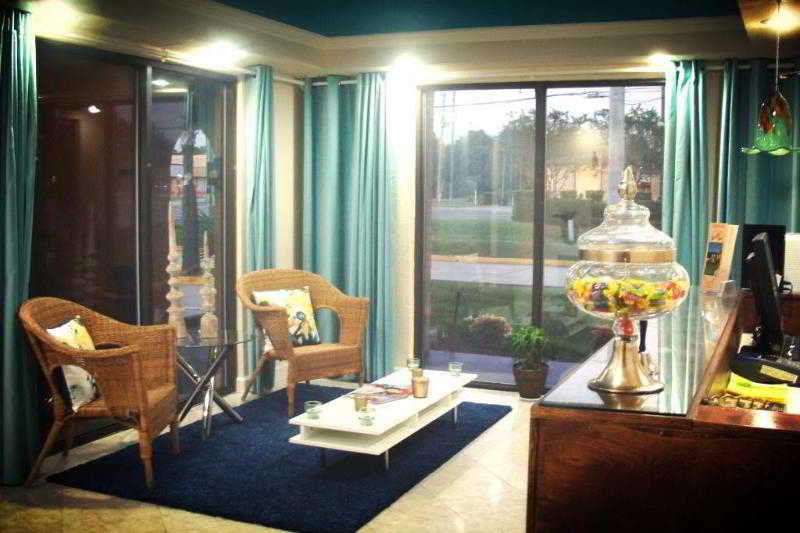 Sevilla Kissimmee- Near 2*