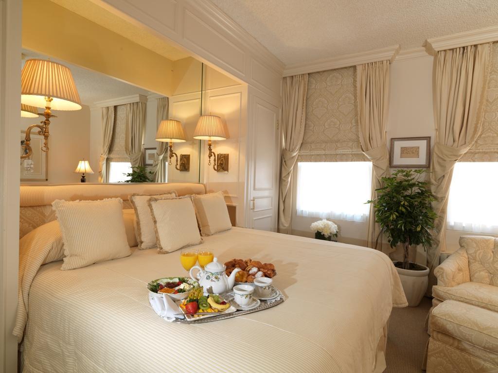 The Chesterfield Palm Palm Beach