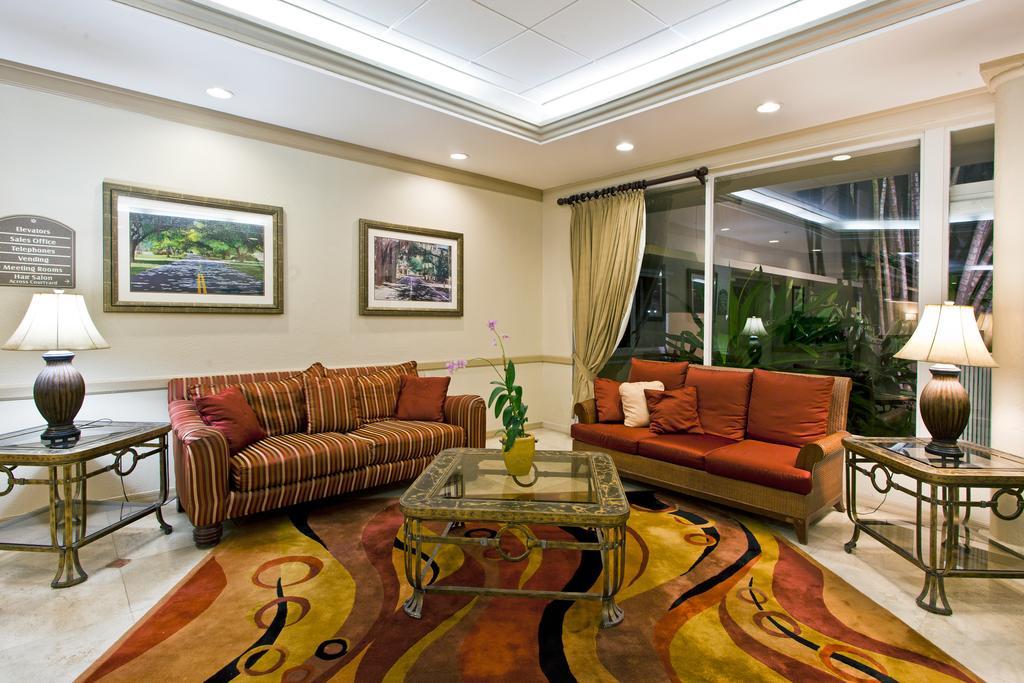 / 3* Coral Gables