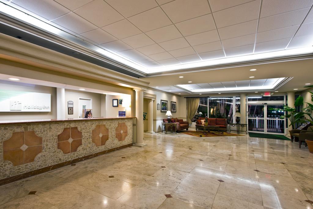 / Hotel Coral Gables