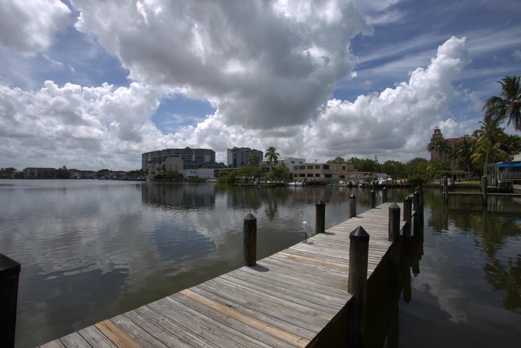 Vanderbilt 3* Naples