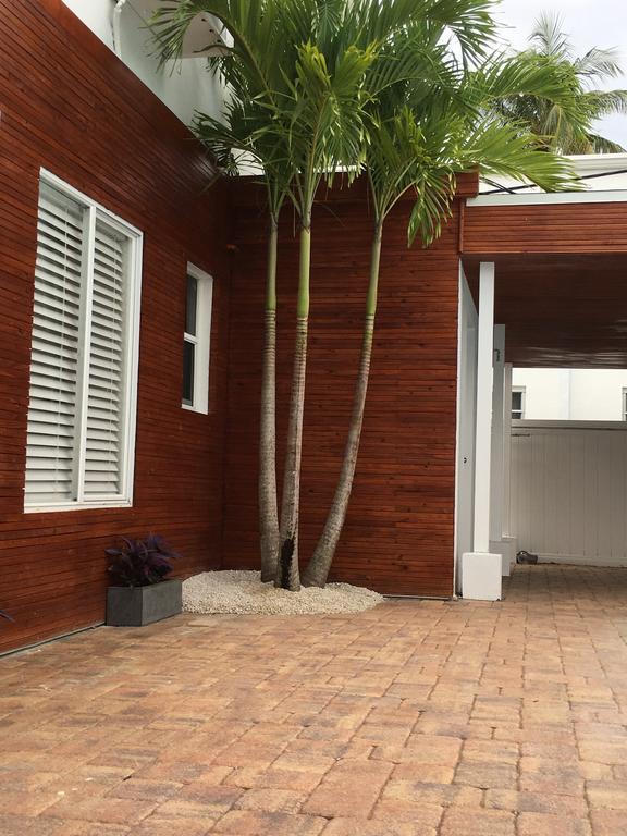 Wave Beach Vacation Apartment *