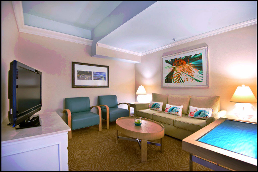 Hotel House By The Don Cesar