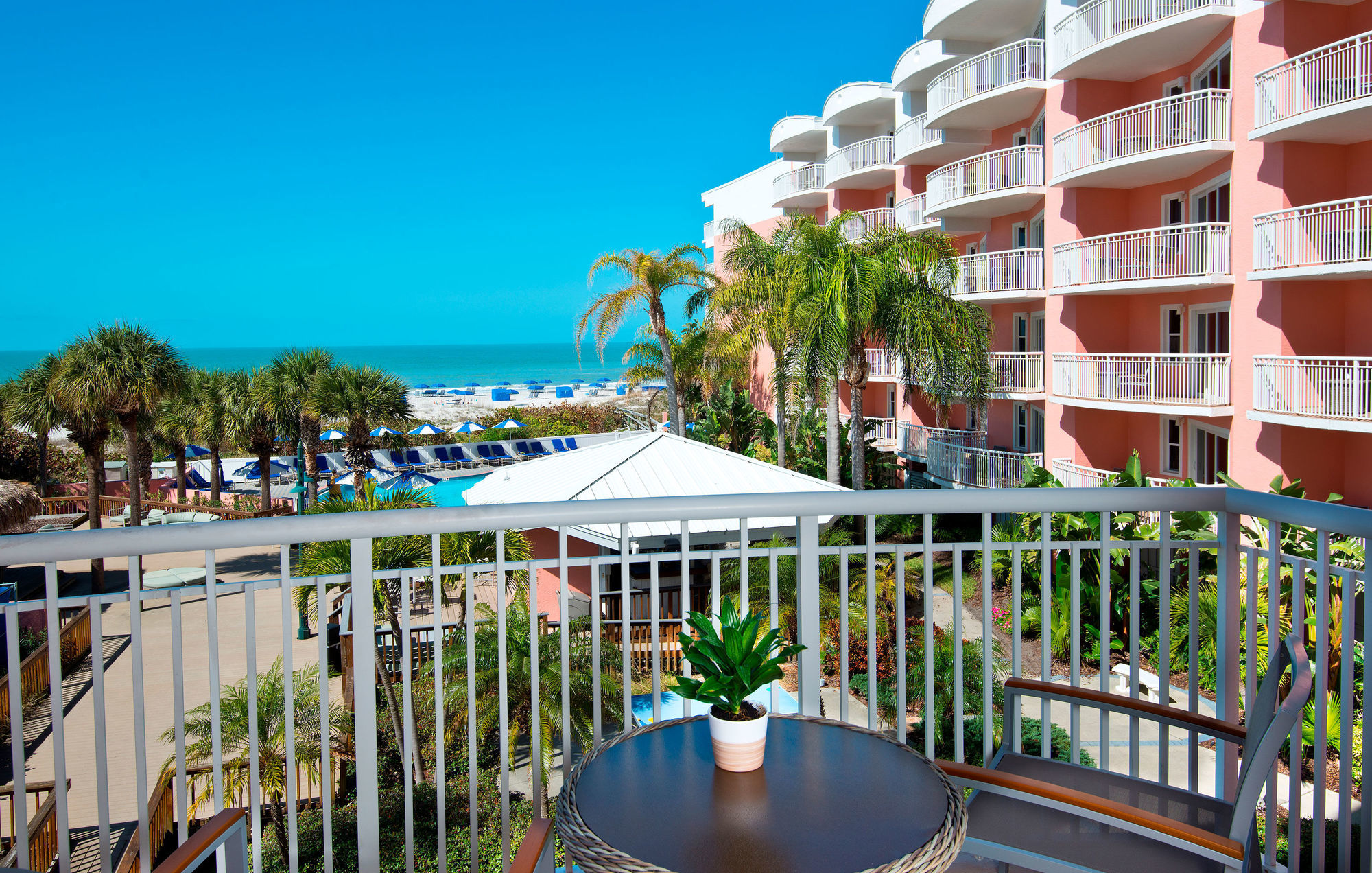 House By The Don Cesar 3*