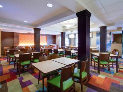 Hotel Fairfield & By Marriott Clermont