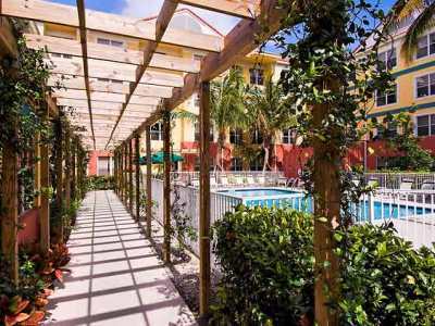 By Marriott Lauderdale Of 3* Plantation