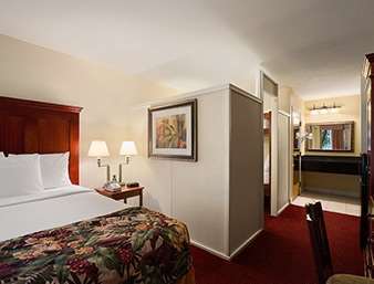 Baymont By Wyndham Celebration Hotel