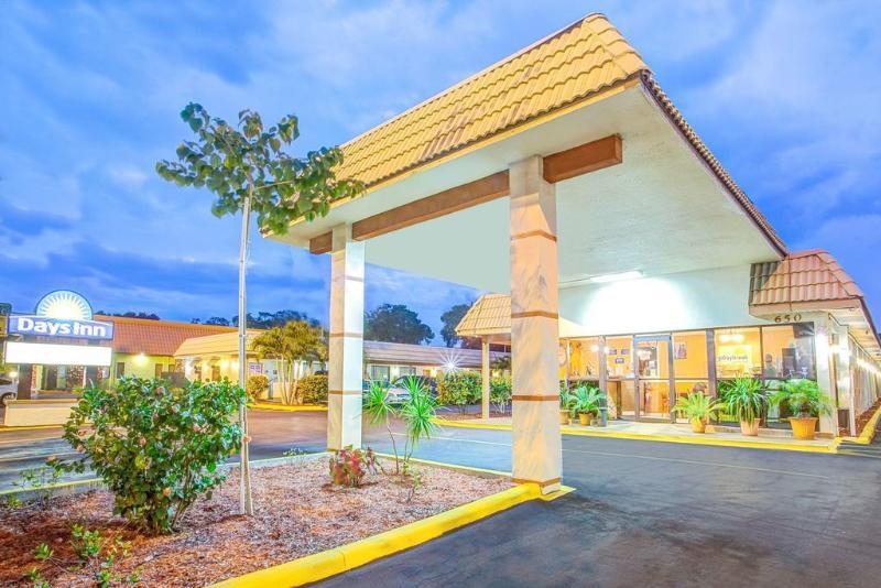 Days By Wyndham St. Petersburg / Tampa Bay Area Motel Pinellas Park