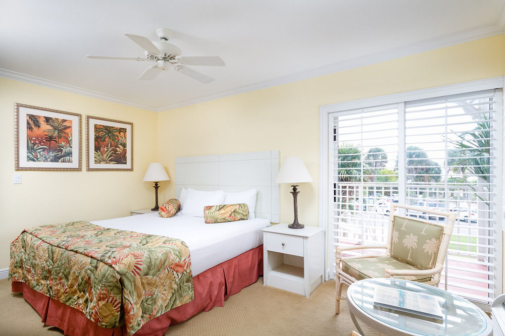 At The Beach-venice Florida 3*
