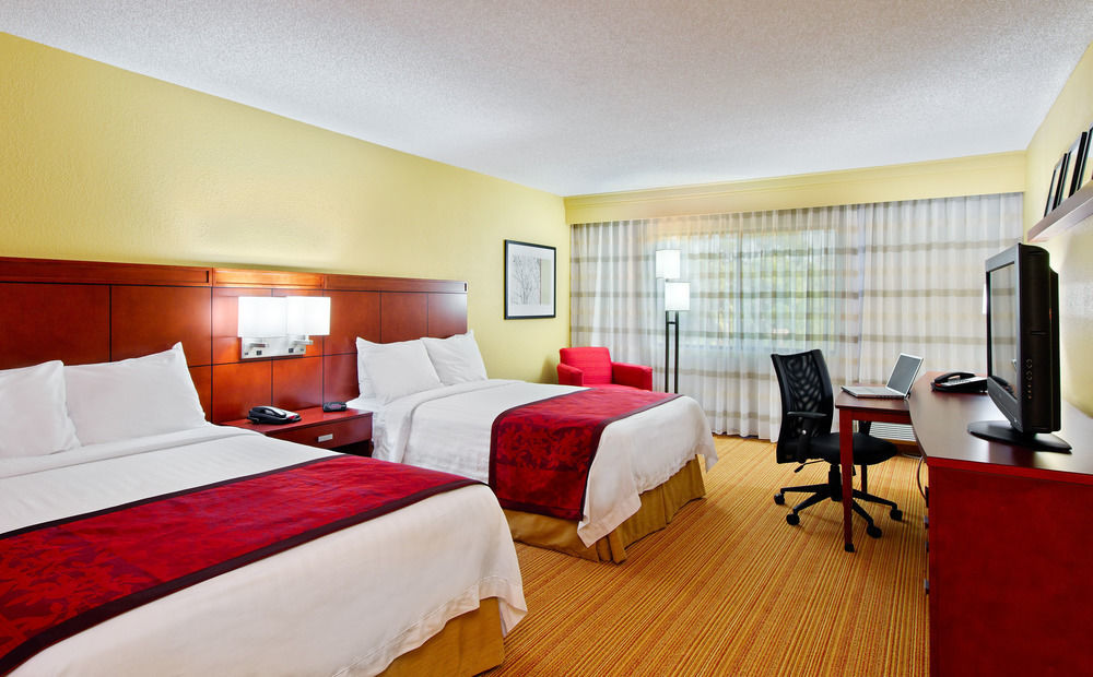 Courtyard Bradenton Airport Hotel