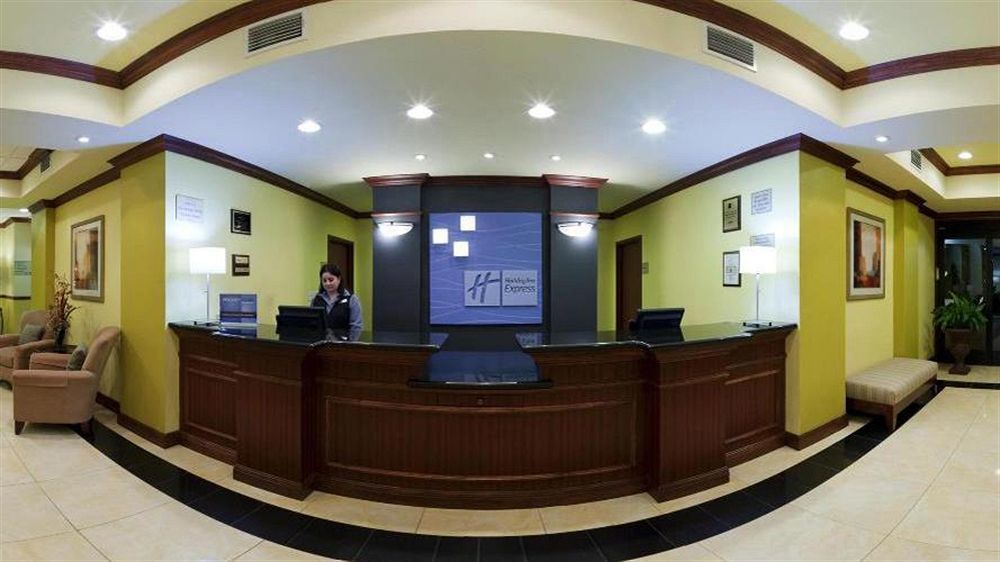 Express & By Ihg Hotel 2*