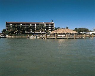 Hotel Sunrise Bay And Club