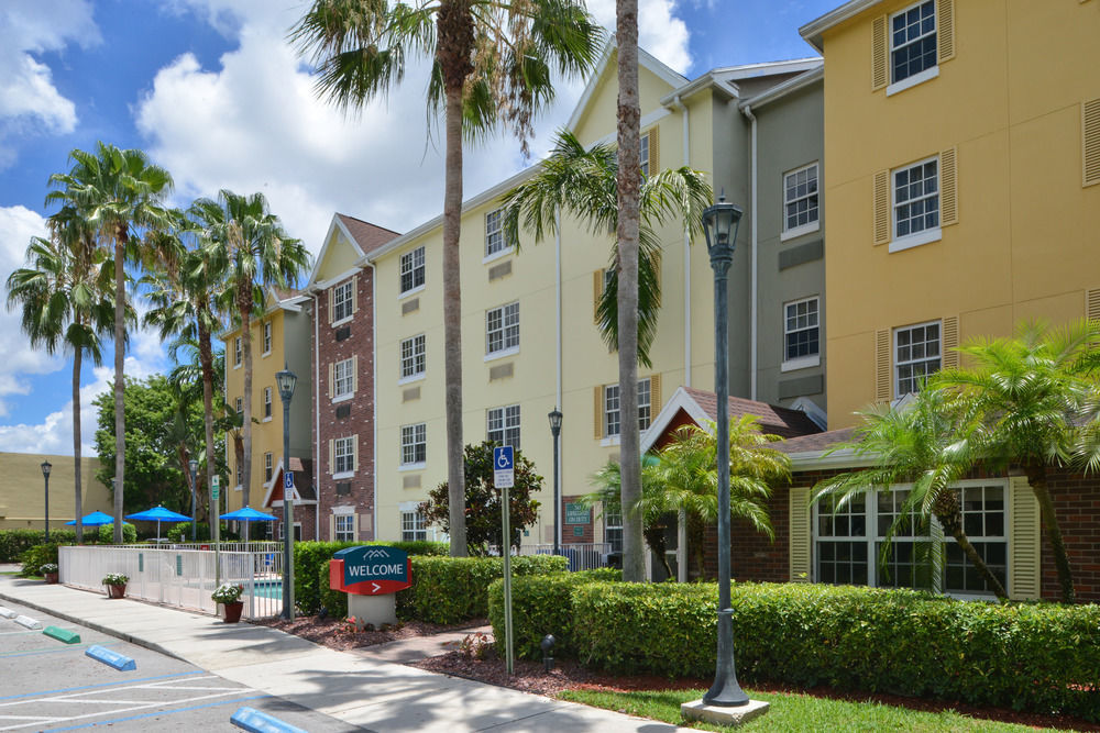Towneplace By Marriott Miami Airport W Hotel Doral