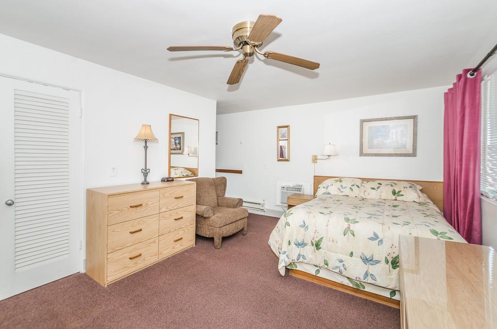 Mardi Gras Motel 2*