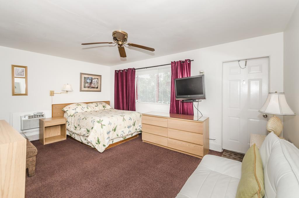 Mardi Gras Motel St. Pete Beach
