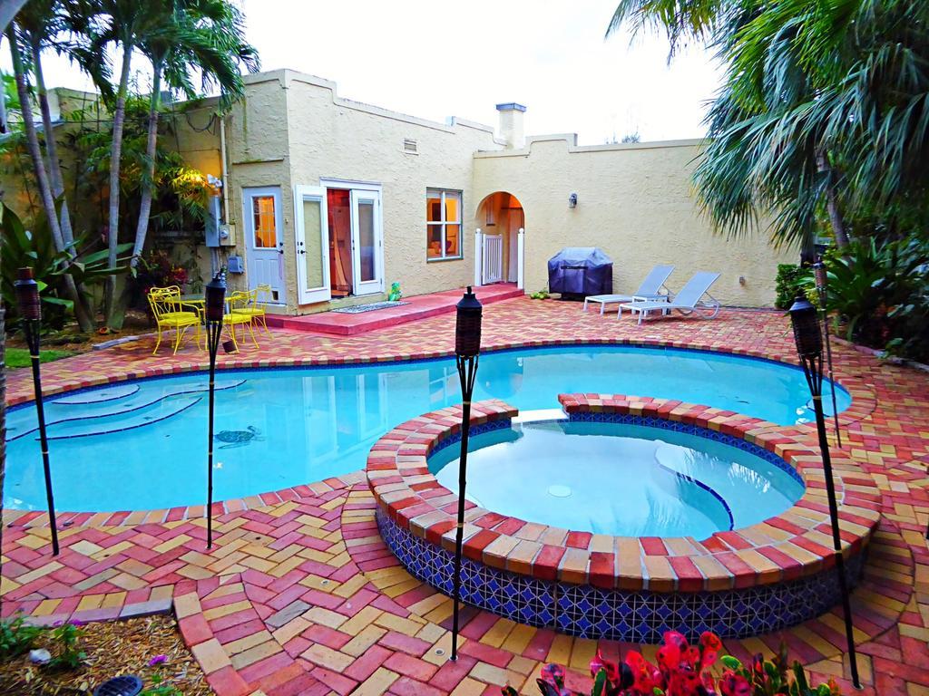 Magical -private Pool-spa & Garden Holiday home Lake Worth Beach