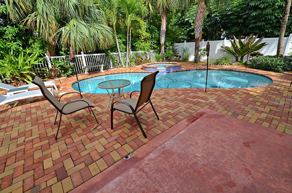 Magical -private Pool-spa & Garden *