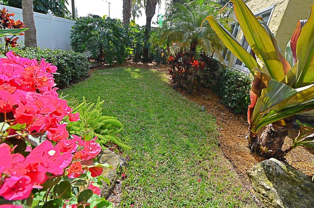 Magical -private Pool-spa & Garden Holiday home *