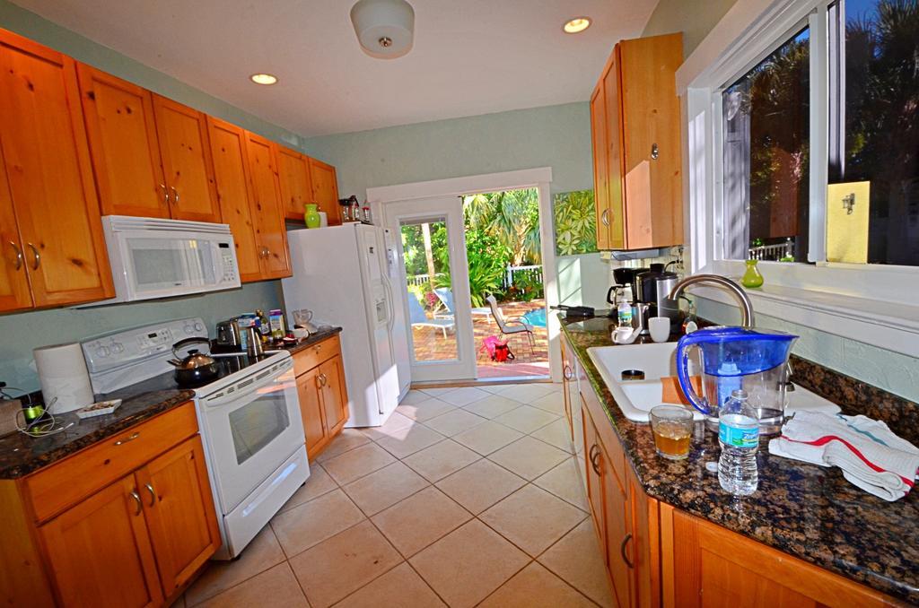 Magical -private Pool-spa & Garden Holiday home Lake Worth Beach