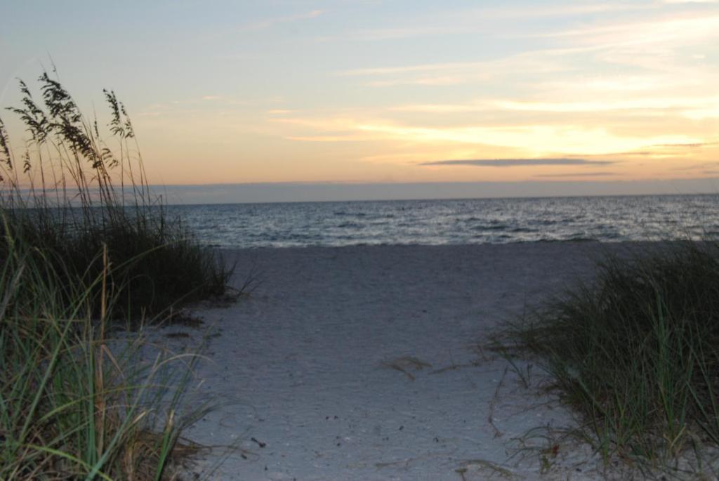 Bonita Beach Motel 2*
