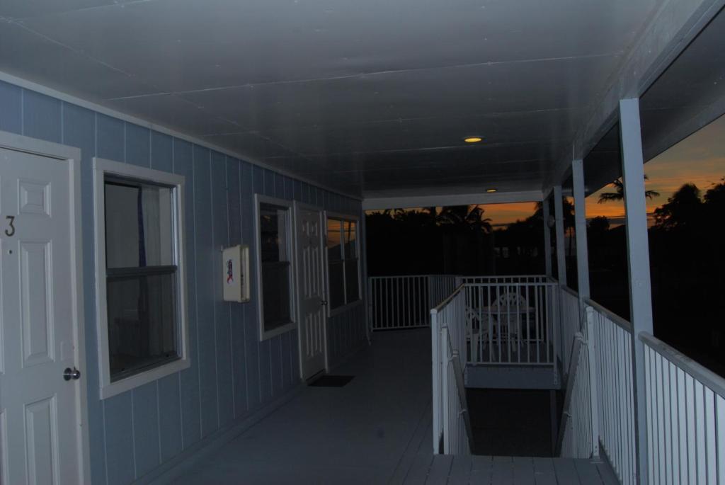 Bonita Beach Motel