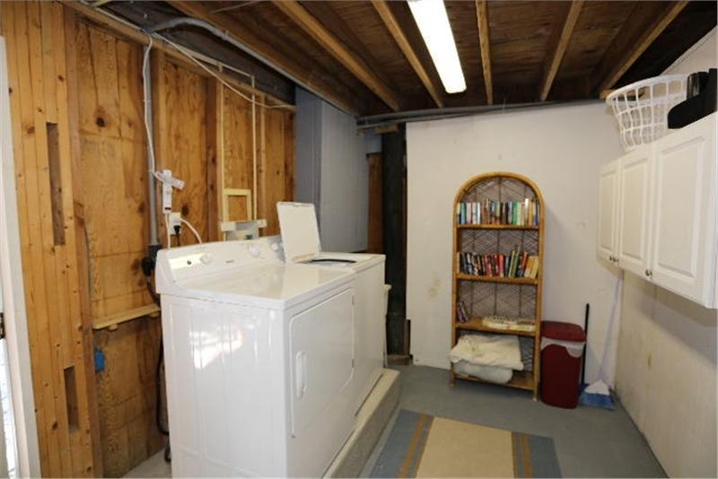 5583 Estero 4 Shell Shack *