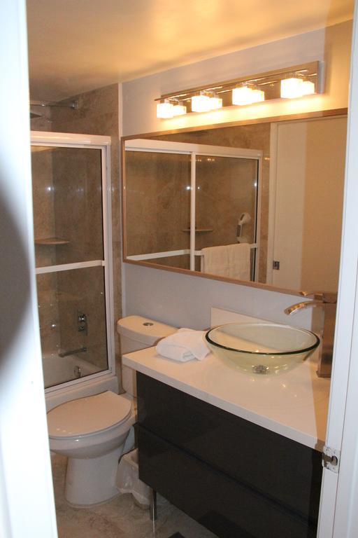 6-608 Amazing Penthouse Water View With 2 Suites Apartment