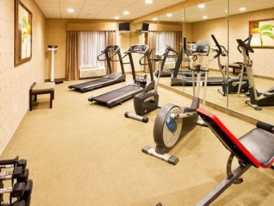 Express & By Ihg 2*