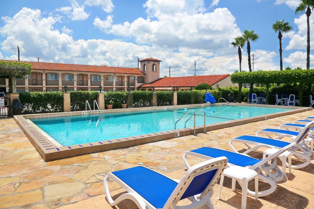 Hotel La Fiesta Ocean & St. Augustine Beach