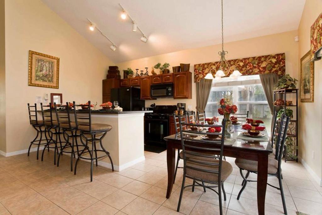 Loyalty Vacation Homes - Kissimmee