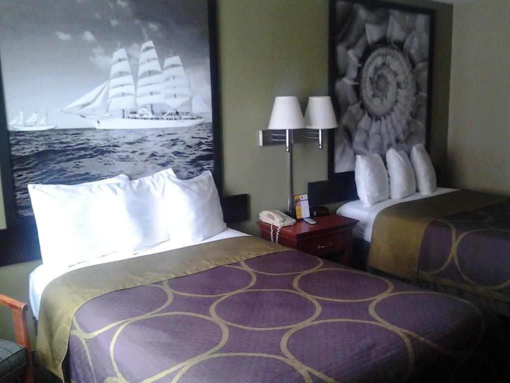 Super 8 By Wyndham Hotel Panama City