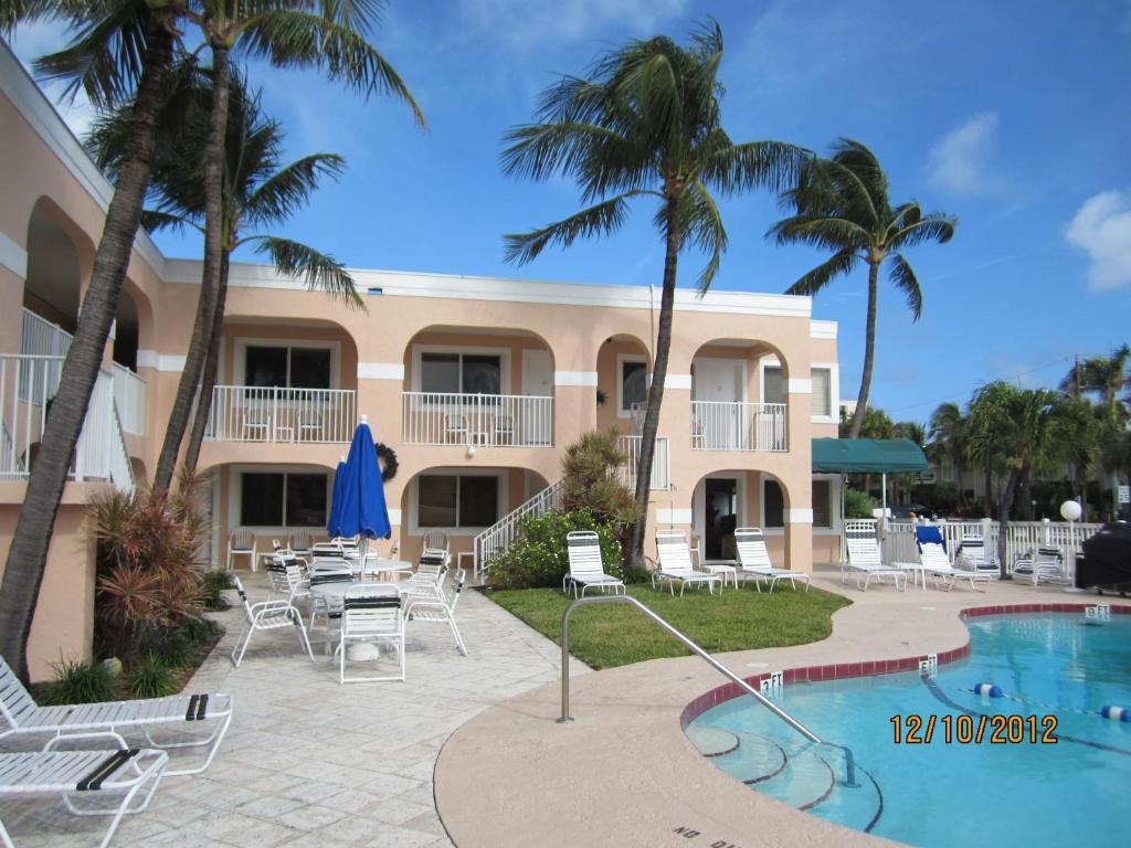 Coral Key Hotel 3*