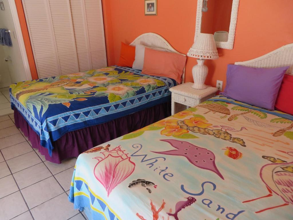 Inn White Sands
