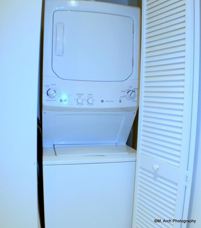 & In Hallandale Pax 4/6 Bw 1910