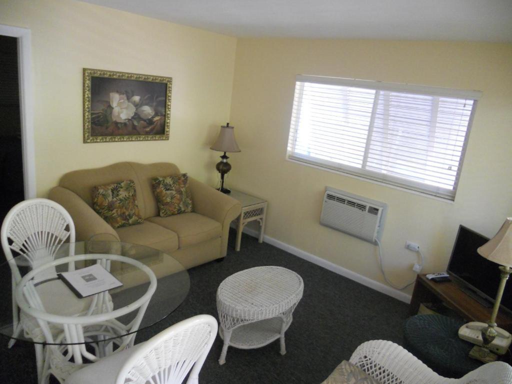 Flamingo & Villas North Naples