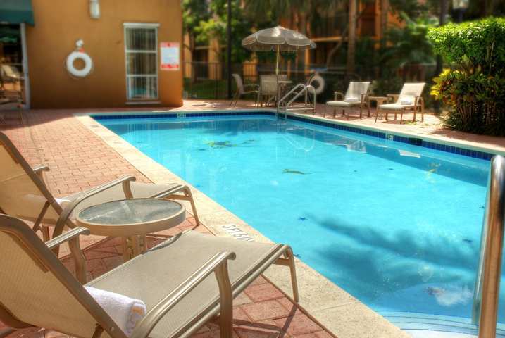 Hotel Hampton & Lauderdale Airport 3*