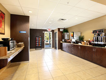 Hotel Microtel & By Wyndham Airport