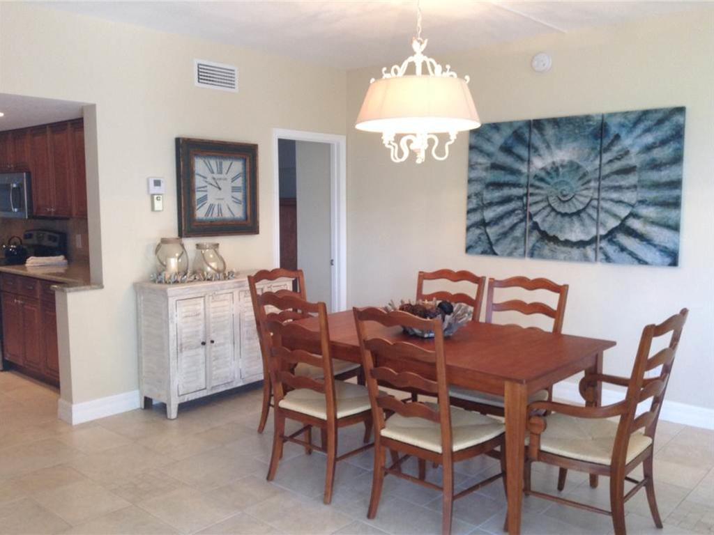 Island House Apartment *