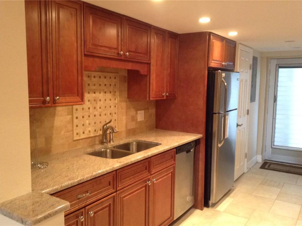 Island House Apartment