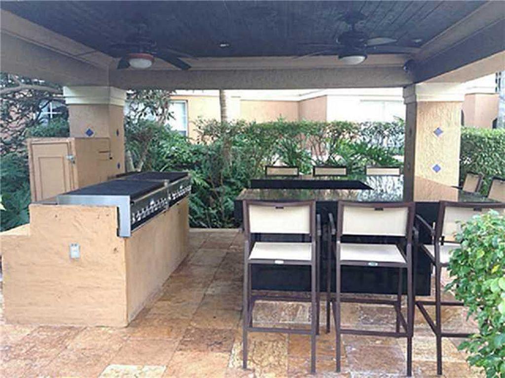 6-608 Amazing Penthouse Water View With 2 Suites Apartment *