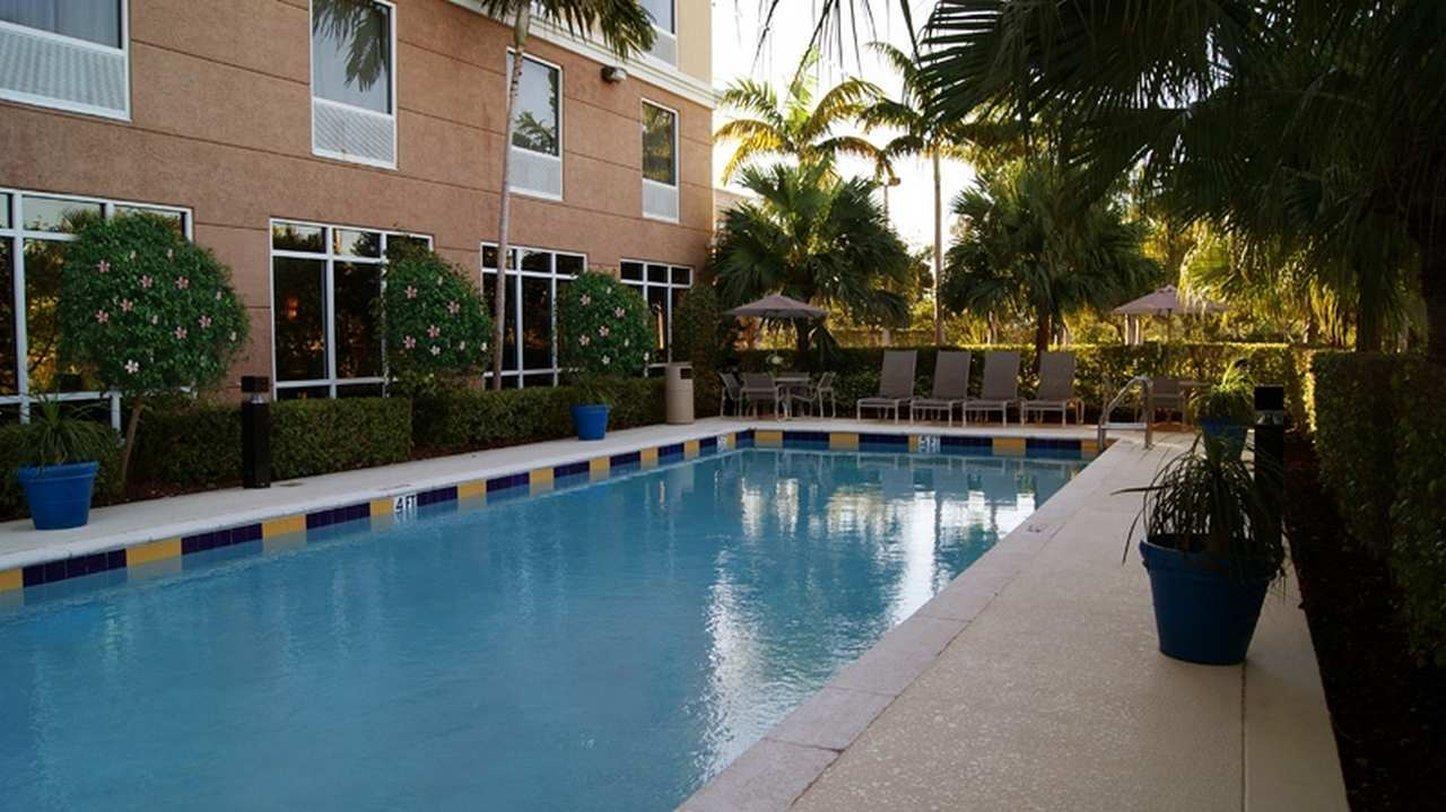 Hampton Hallandale Beach-aventura Hallandale Beach