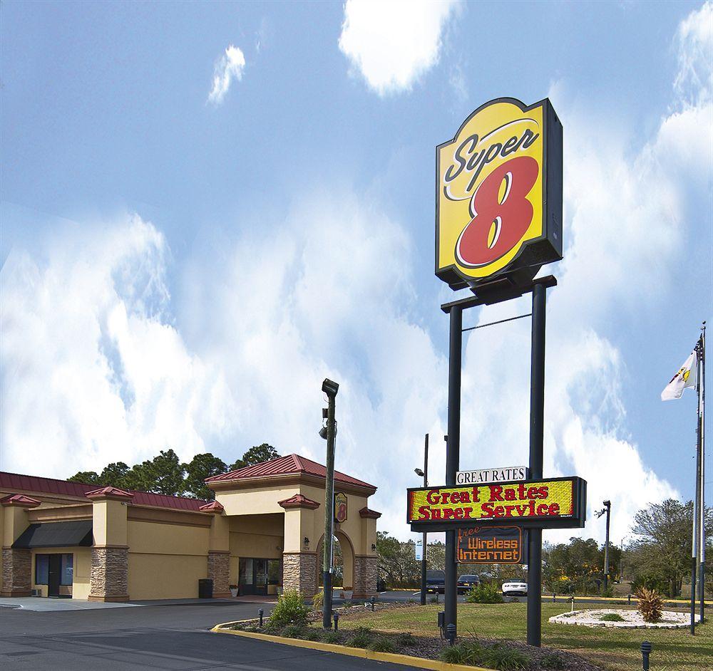 Super 8 By Wyndham Ormond 2*