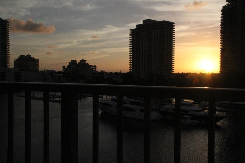 Apartment 6-608 Amazing Penthouse Water View With 2 Suites Aventura