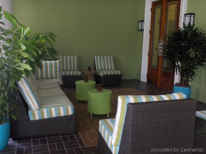 Hotel Indigo Downtown 3*