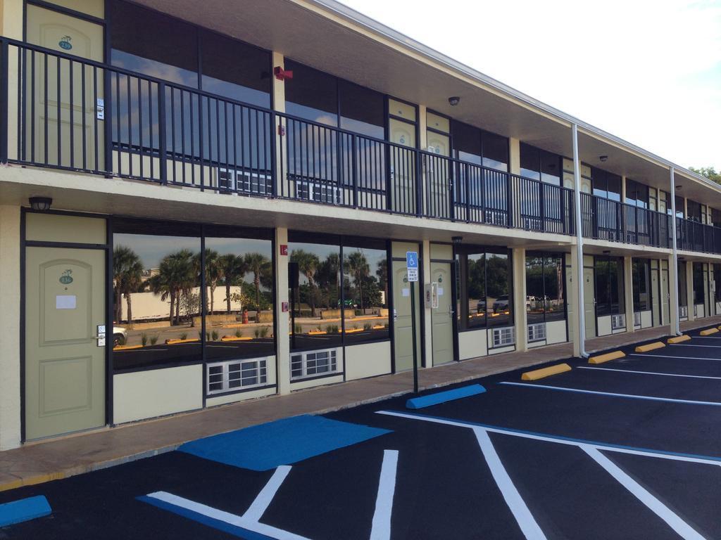 At - Pierce Fort Pierce