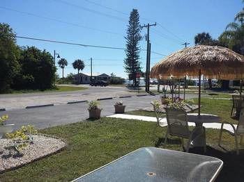 Motel Tropical Bay Extend A Suites