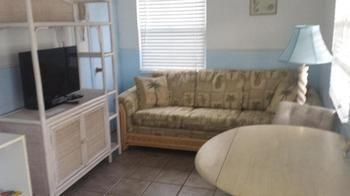 Tropical Bay Extend A Suites Motel 2*