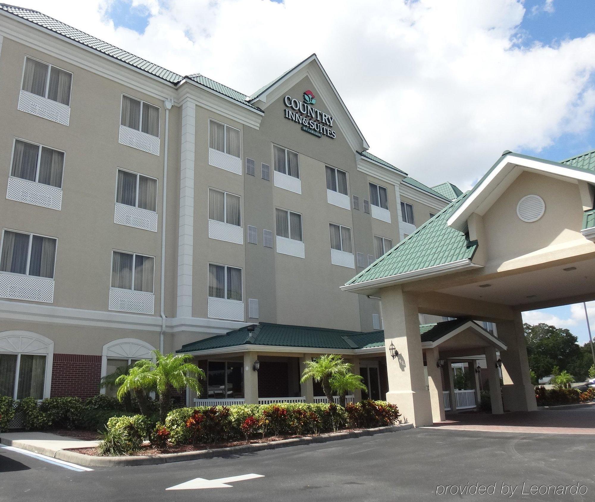 Country & By Radisson, St Petersburg - Clearwater, Fl Hotel