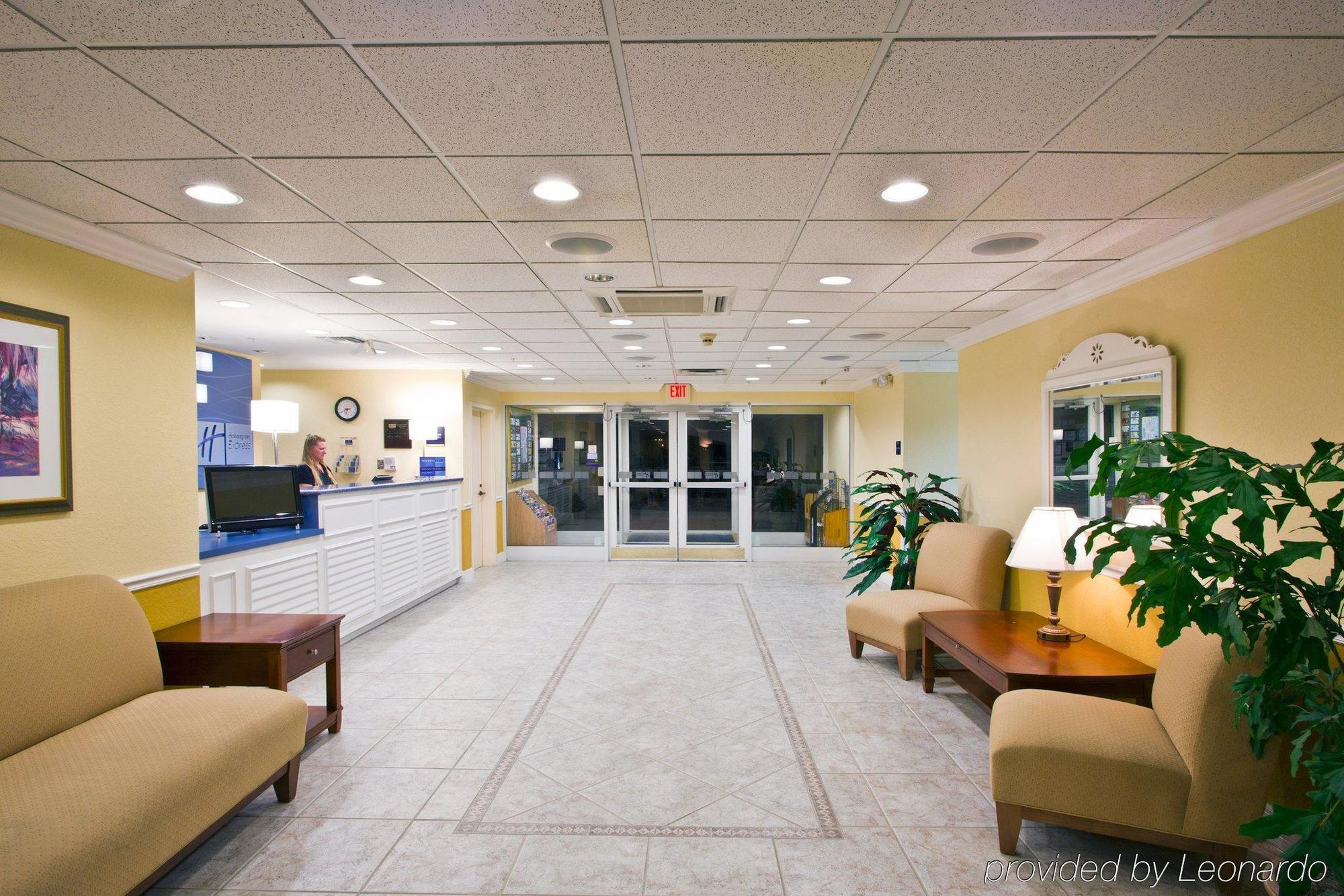 Hotel Express & Bonita Springs/naples By Ihg