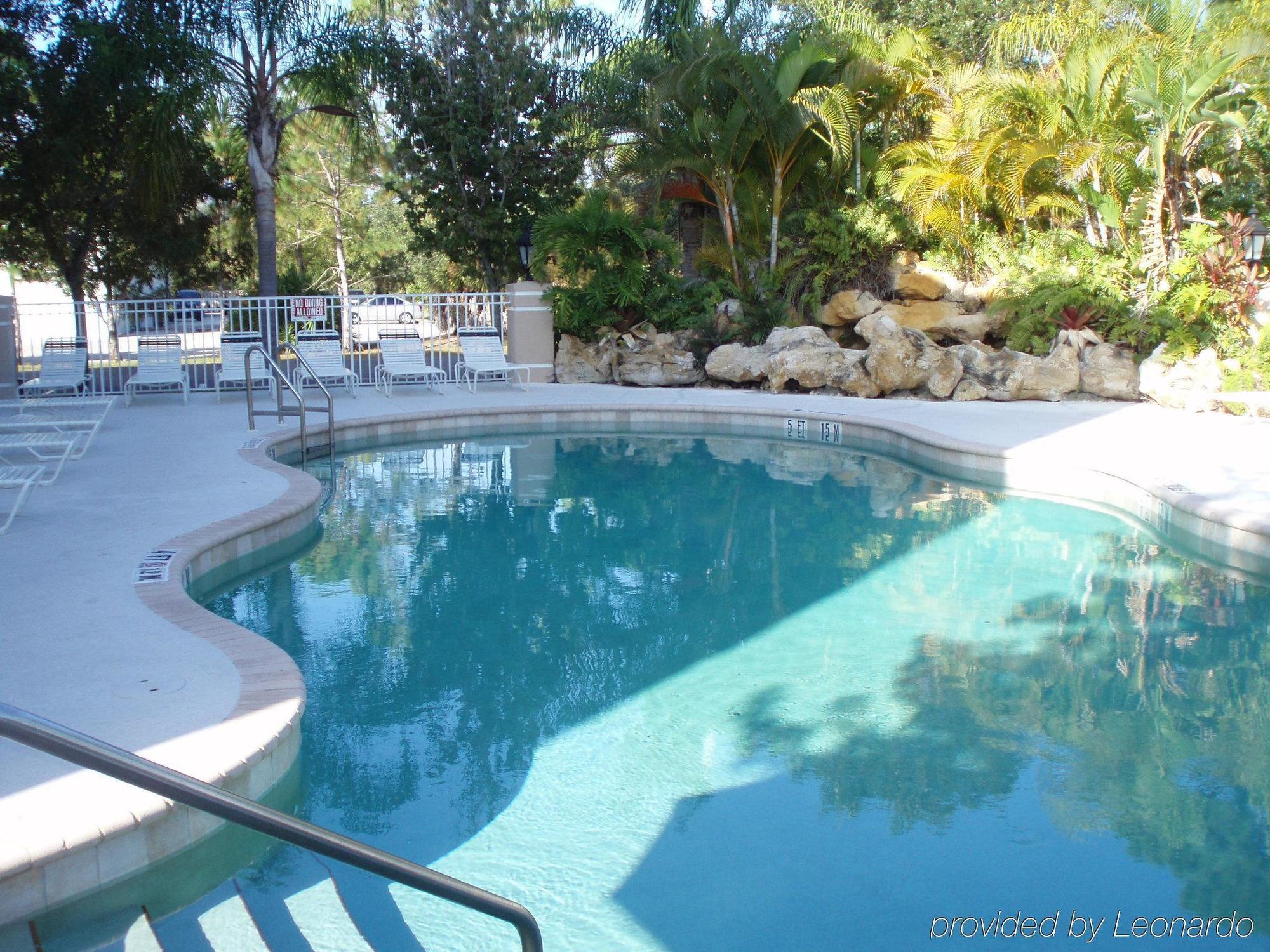 Express & Bonita Springs/naples By Ihg